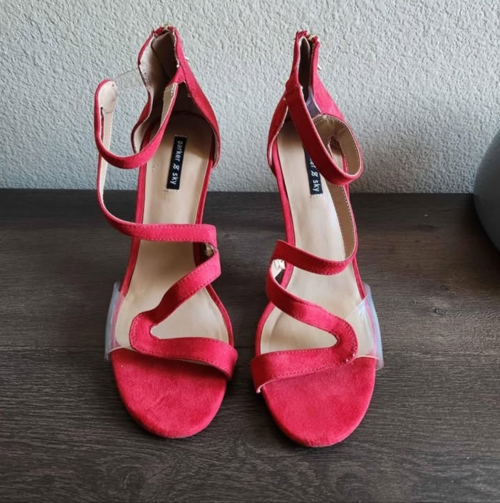 NEW Red Velvet Stiletto Heels, Size 10, Parker & Sky, 4" Heel, Gold Charm